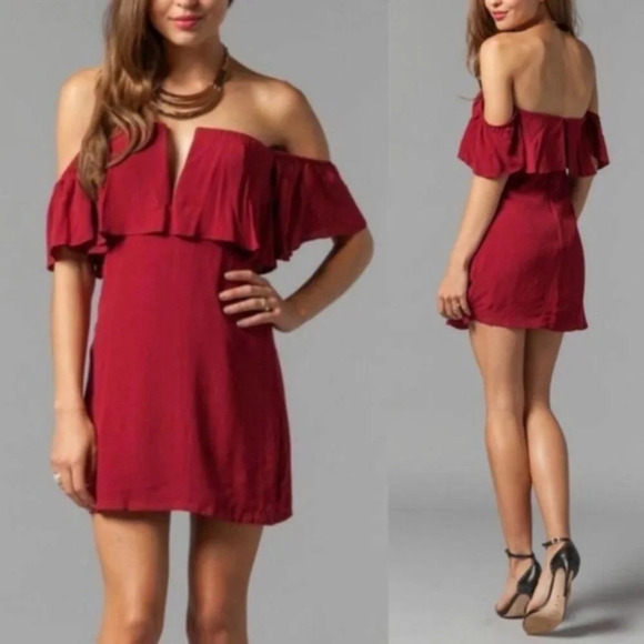 LOVERS + FRIENDS Red Off Shoulder Mini Dress - Picture 1 of 8